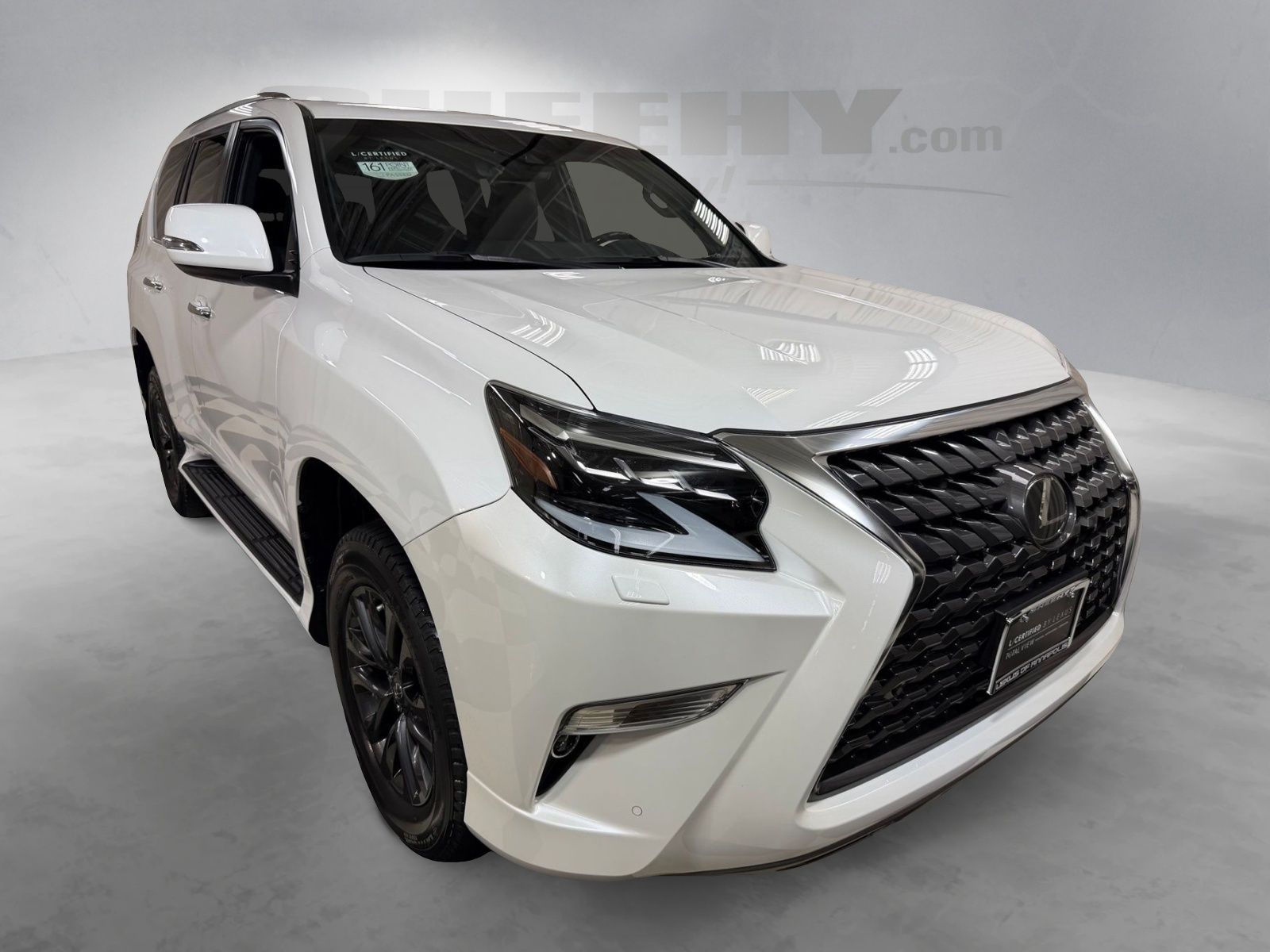 Used 2021  Lexus 460 image 2