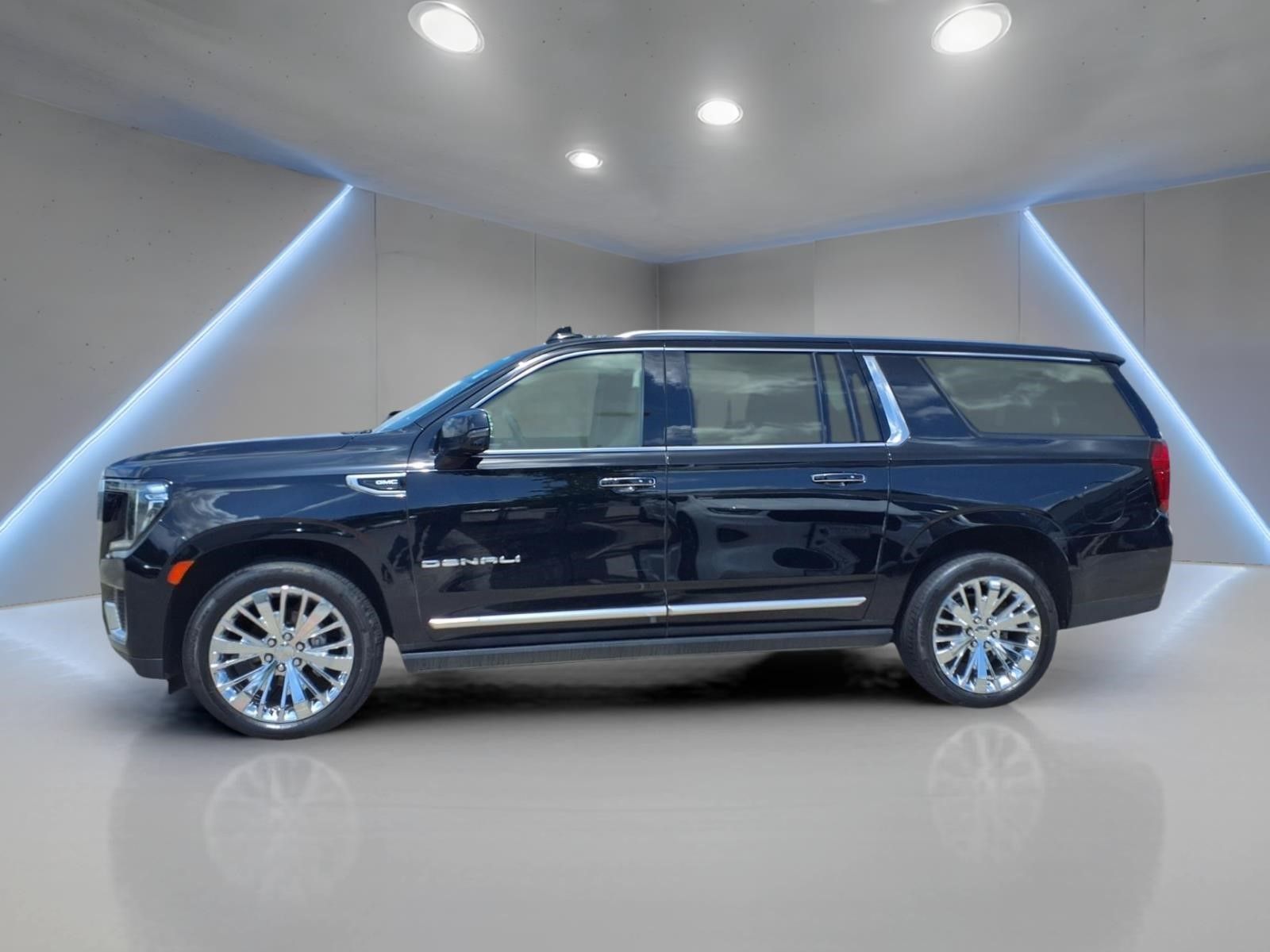 2021 GMC Yukon XL Denali Black at Victoria Chrysler Dodge Jeep Ram