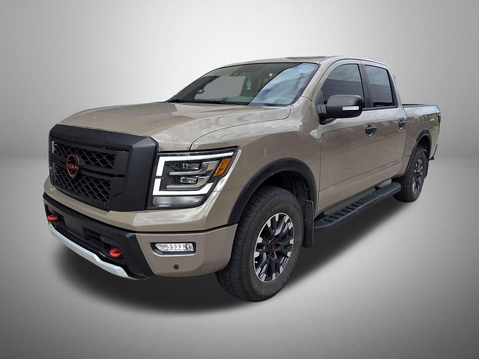 2023 Nissan Titan PRO-4X Crew Cab 4WD