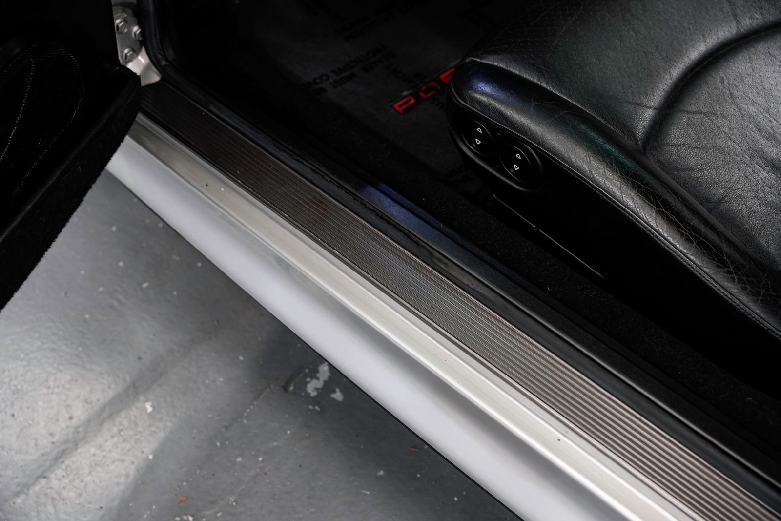 1998 Porsche 911 Carrera S — photo 23