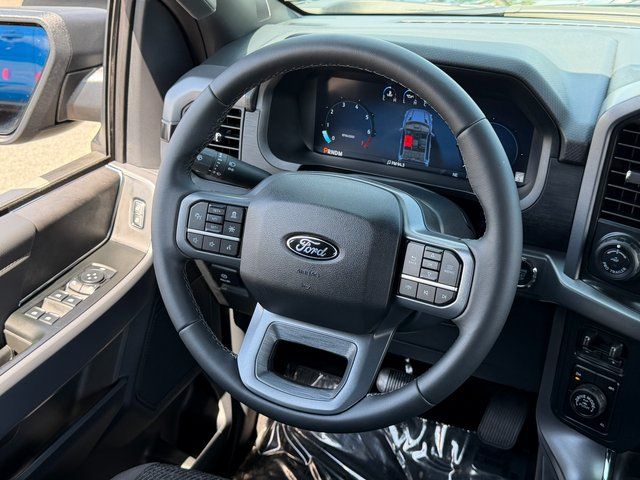 Used 2026 Agate Black Metallic Ford XLT image 29
