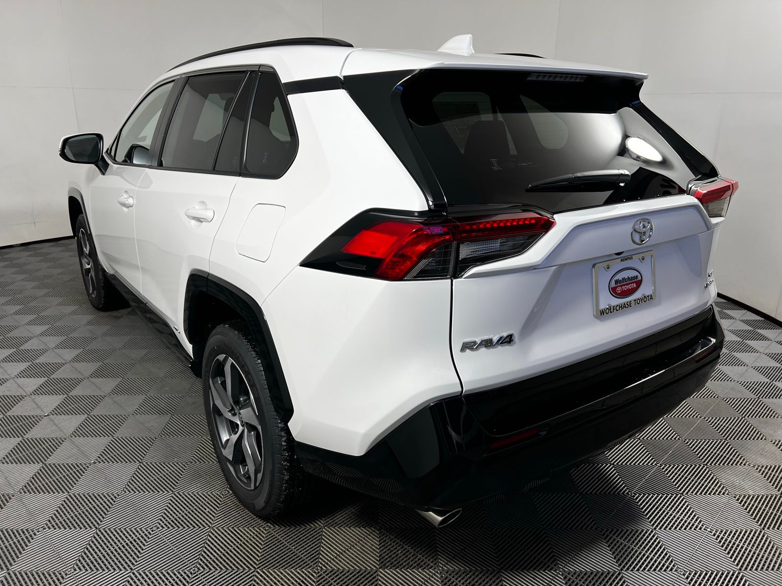 Thumbnail: 2025 Toyota RAV4 - 7