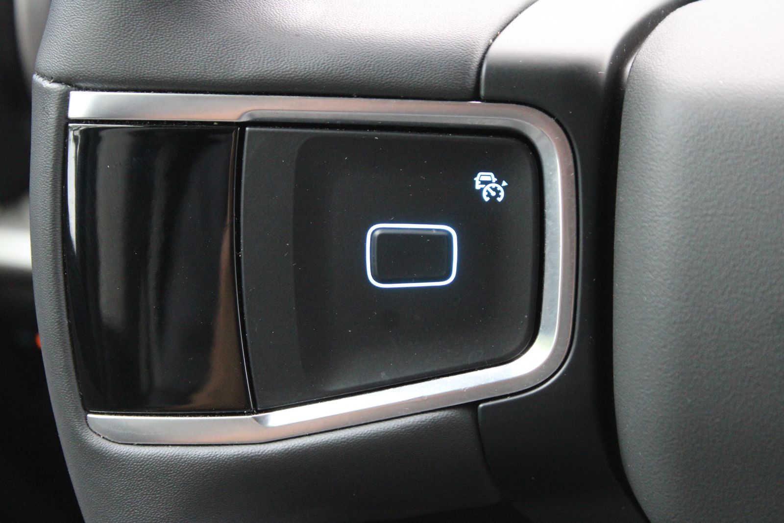 Used 2025 Silver Ford Active image 17