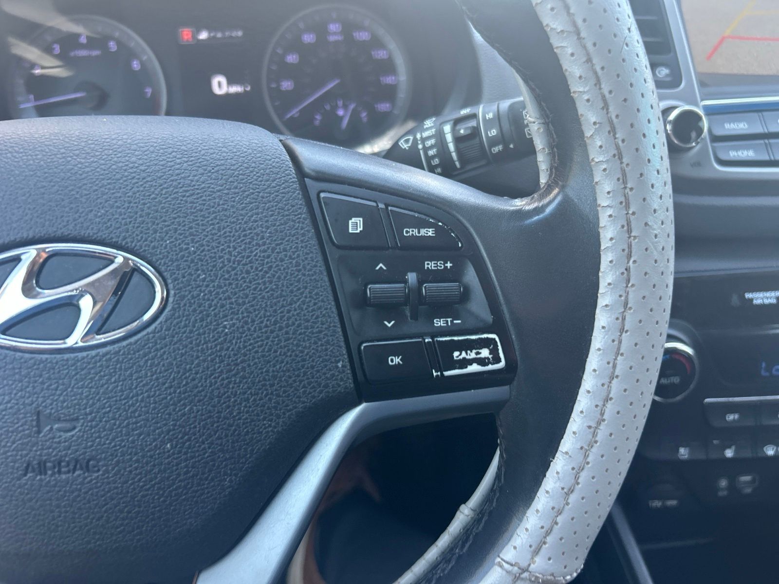 Used 2016 Gray Hyundai Limited image 12