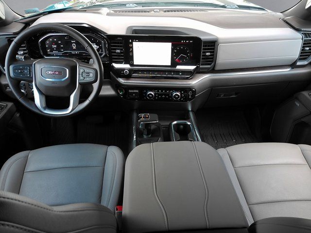 Used 2025 Silver GMC SLT image 3