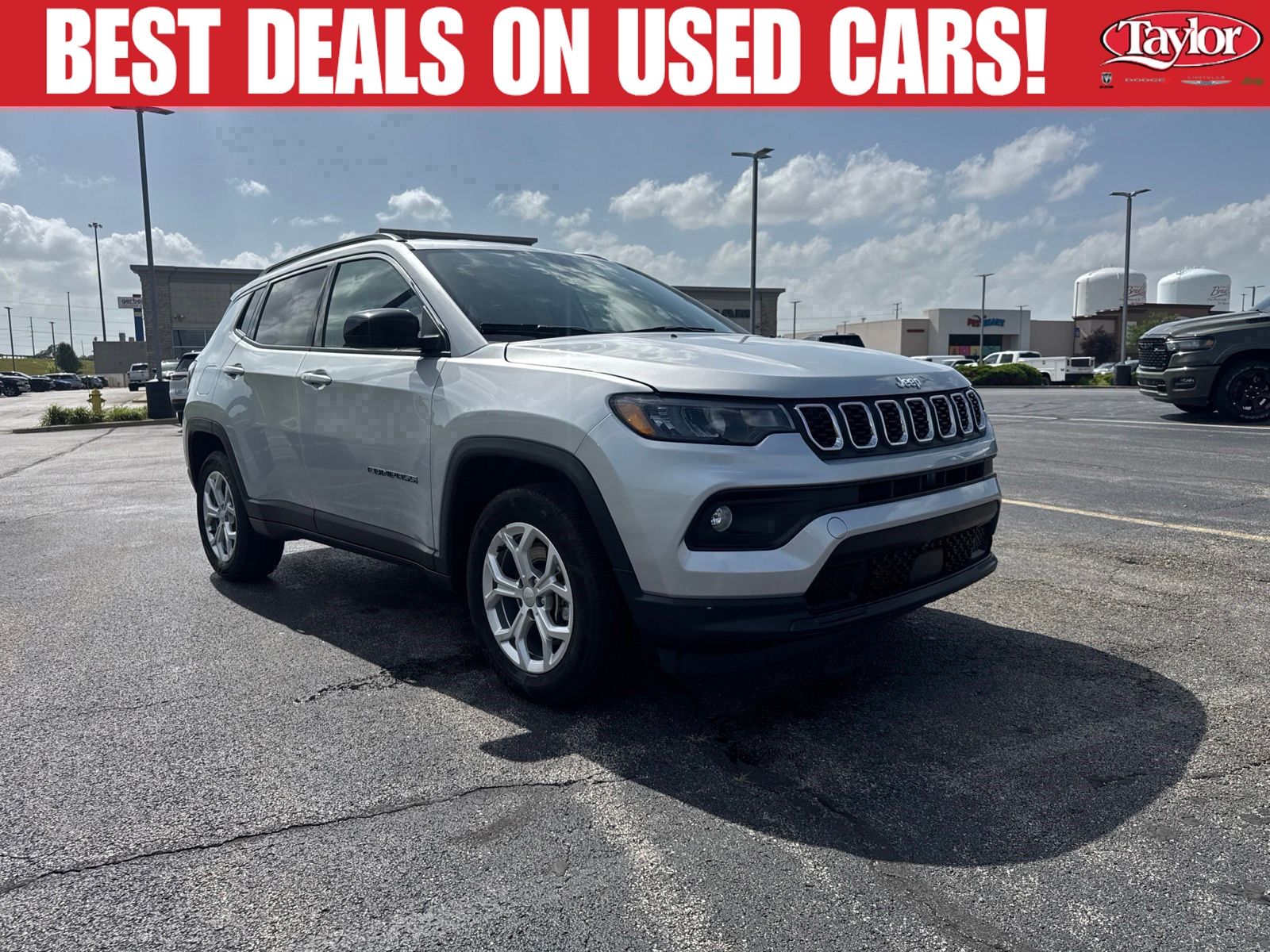  2024 Jeep Compass Latitude 4WD   
