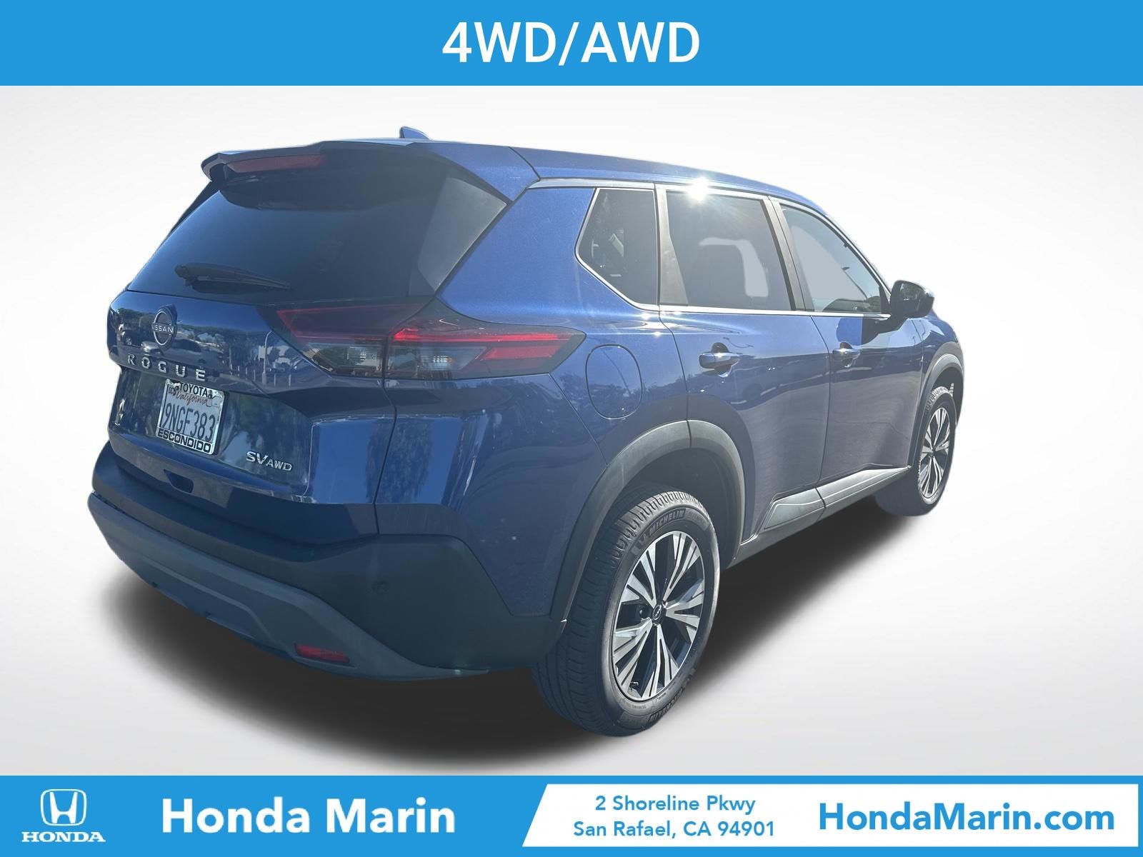 View vehicle photo 5