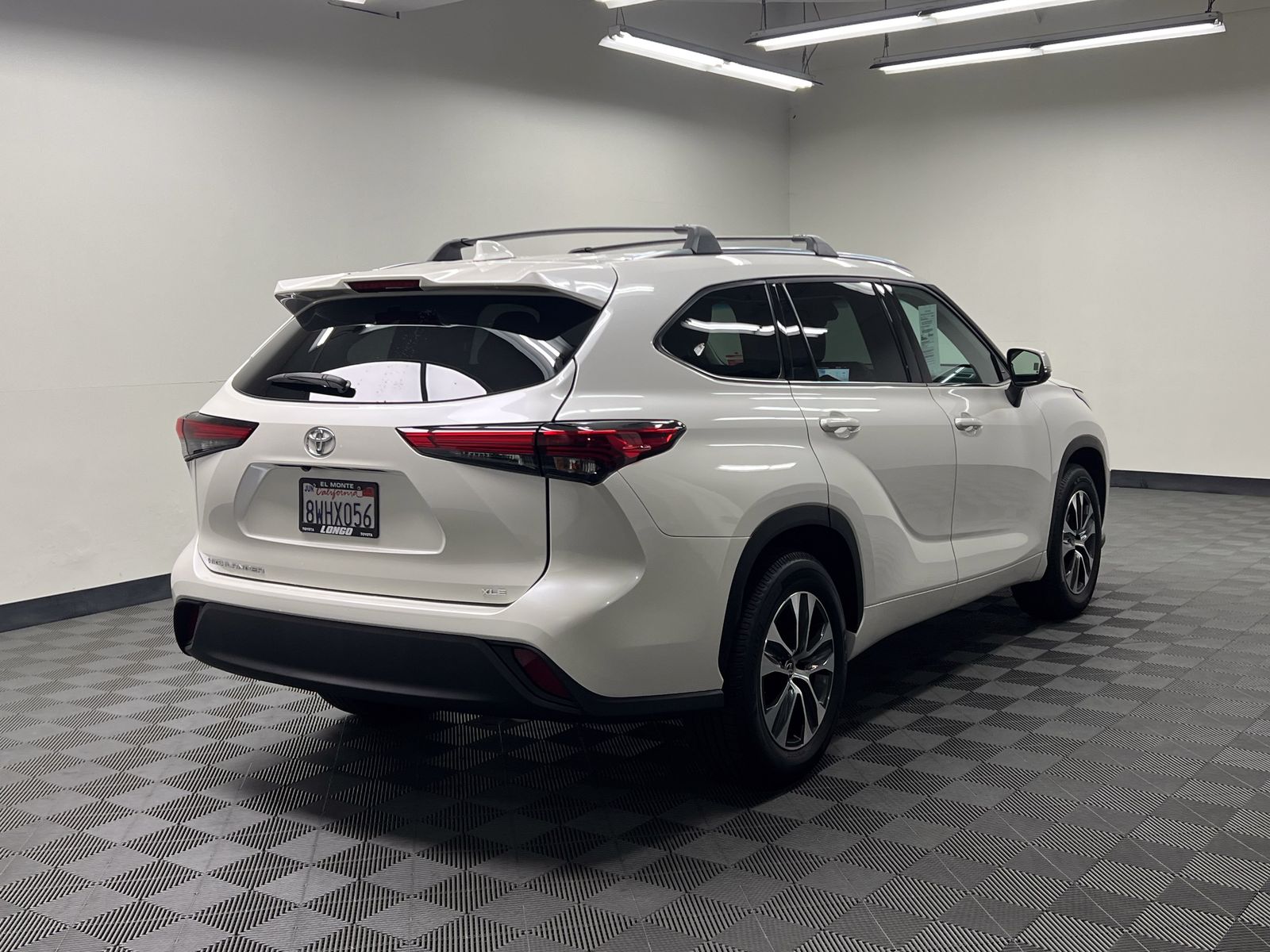 used 2021 Toyota Highlander car, priced at $29,888