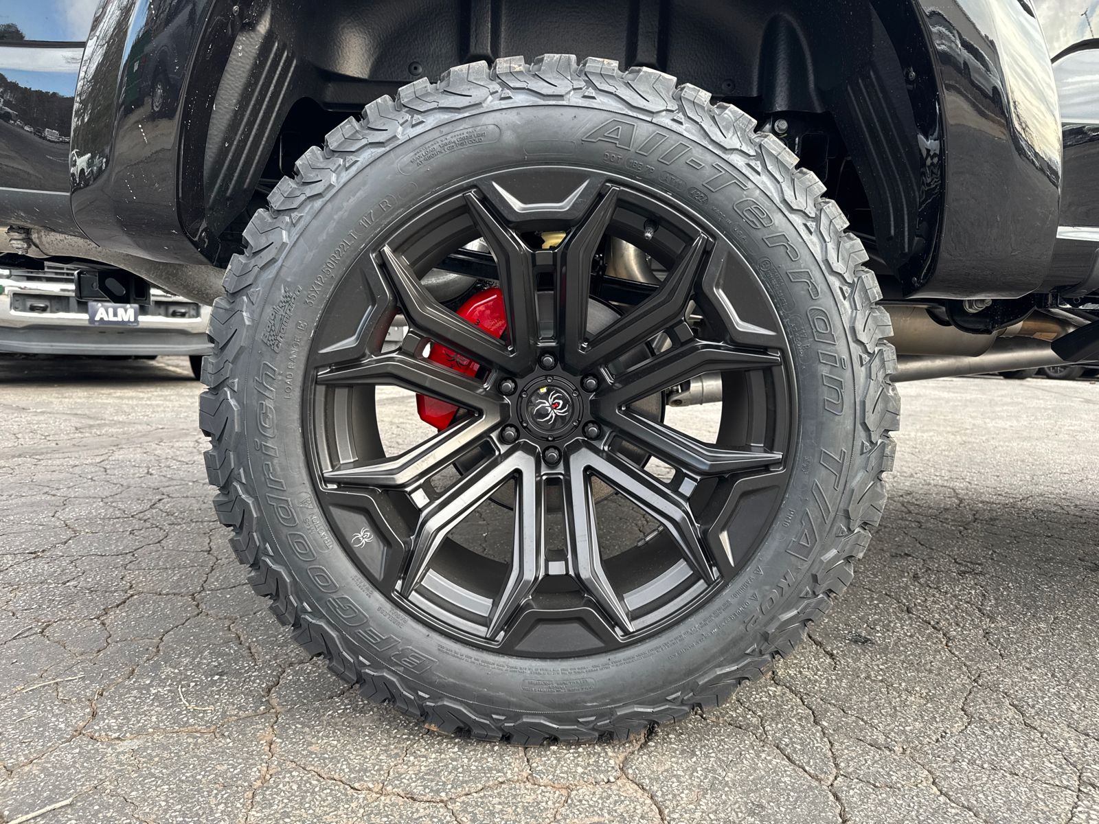 New 2026 Agate Black Metallic Ford XLT image 19