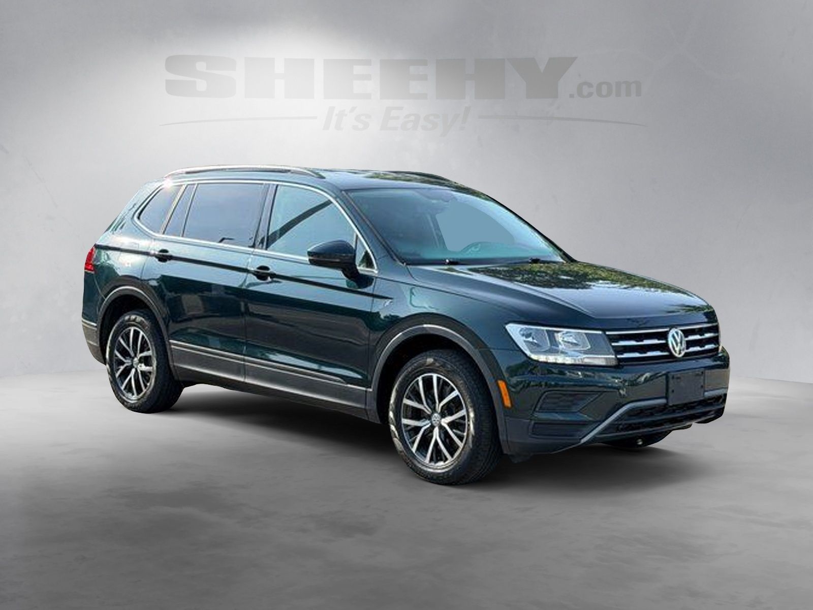 Used 2019 Green Volkswagen 2.0T SE image 2