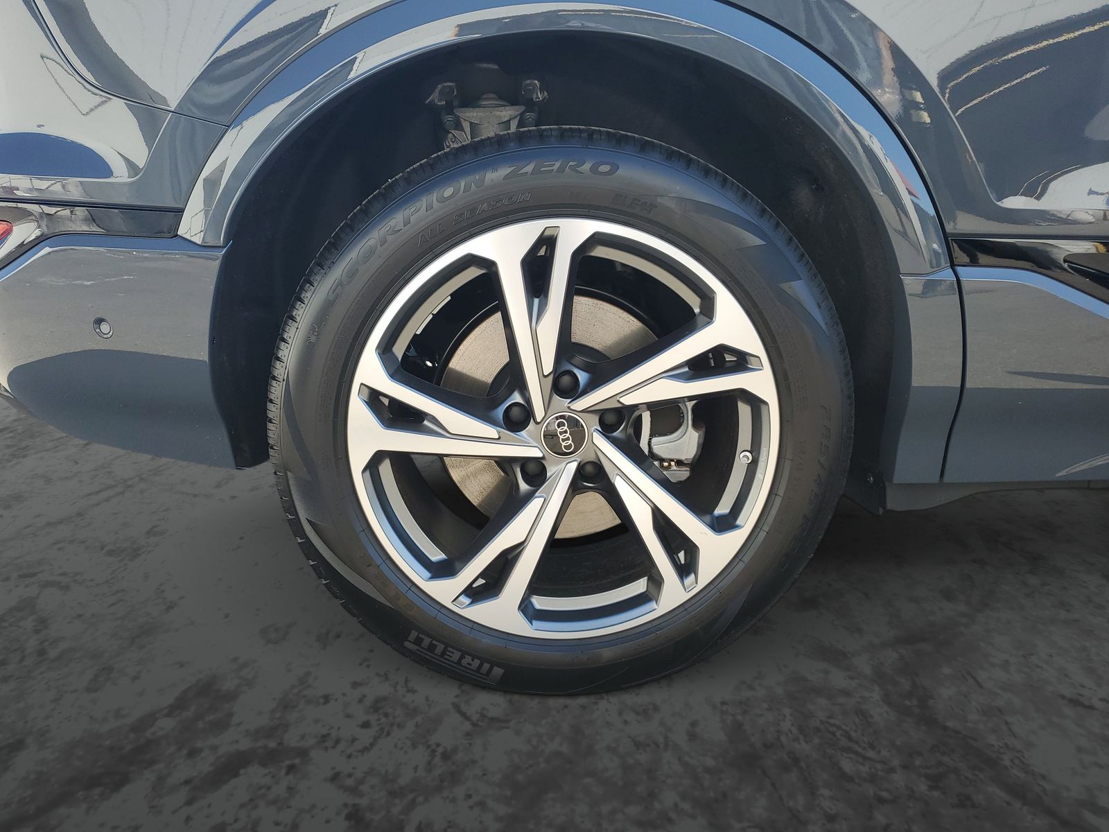 Vehicle photo