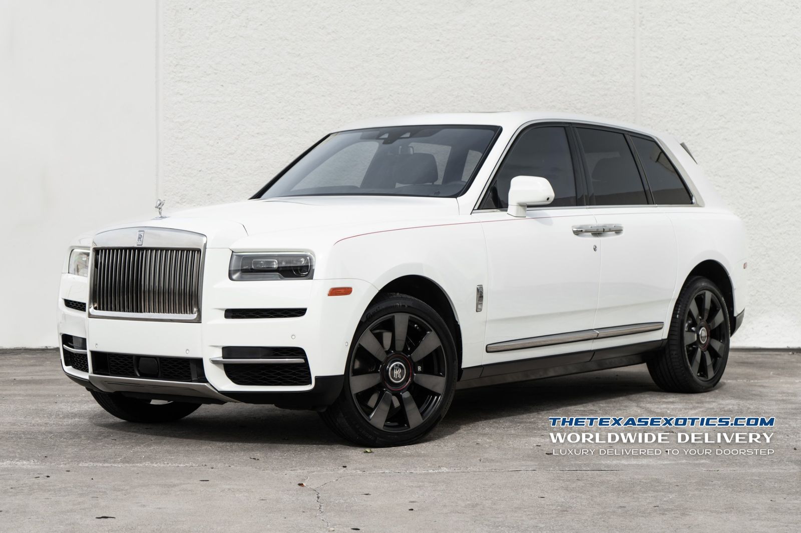 Arctic White 2022 Rolls-Royce Cullinan SUV / Crossover All-Wheel Drive 8-Speed Automatic