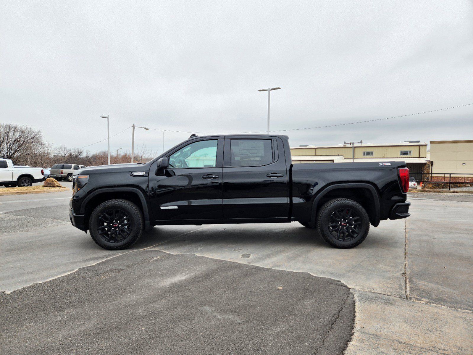 2025 GMC Sierra 1500 Elevation 3