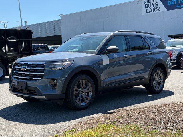 New 2026 Vapor Blue Metallic Ford Active image 2