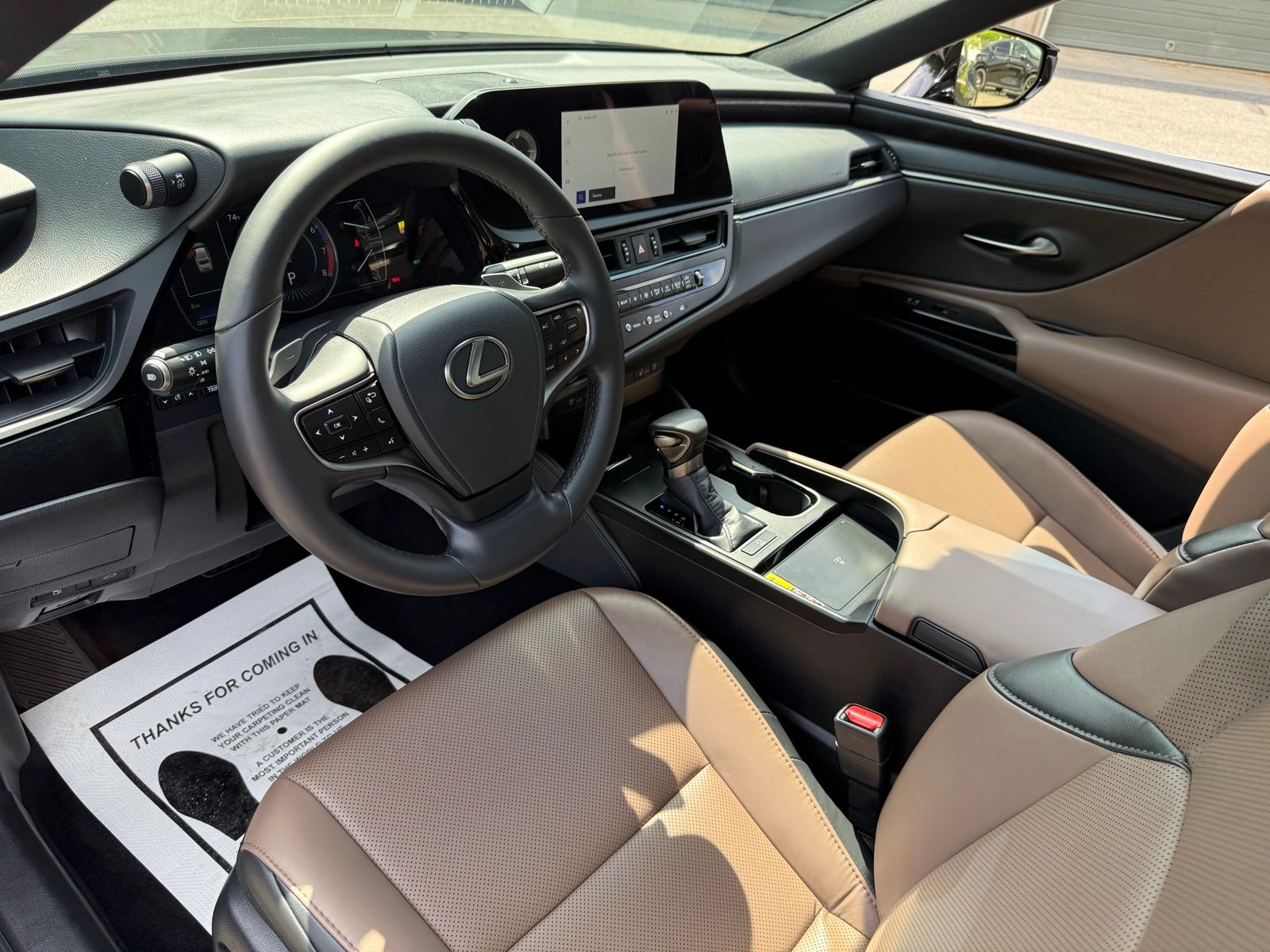 Used 2025 Black Lexus 350 image 35
