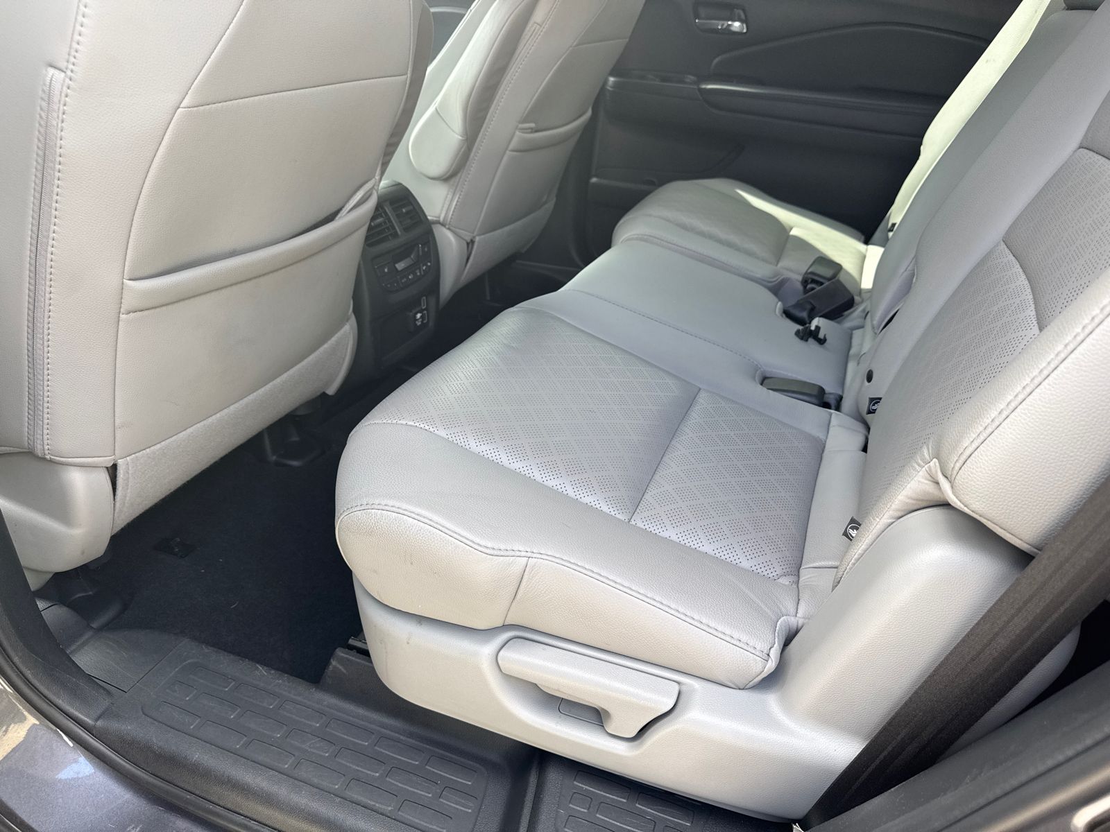 2021 Honda Passport Touring photo 21