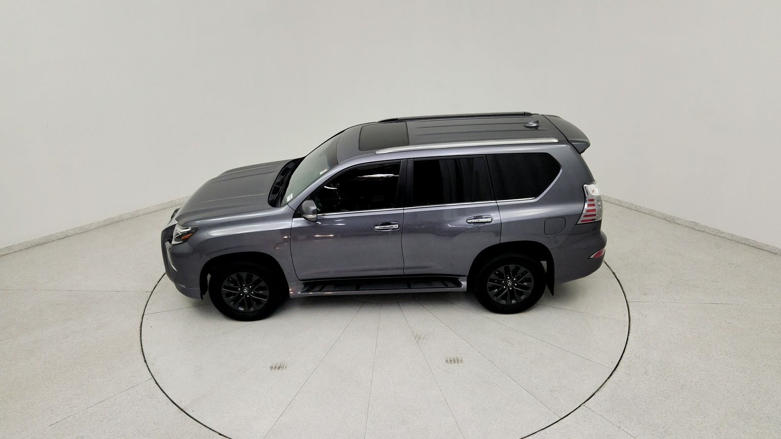 Used 2020 Gray Lexus 460 image 17