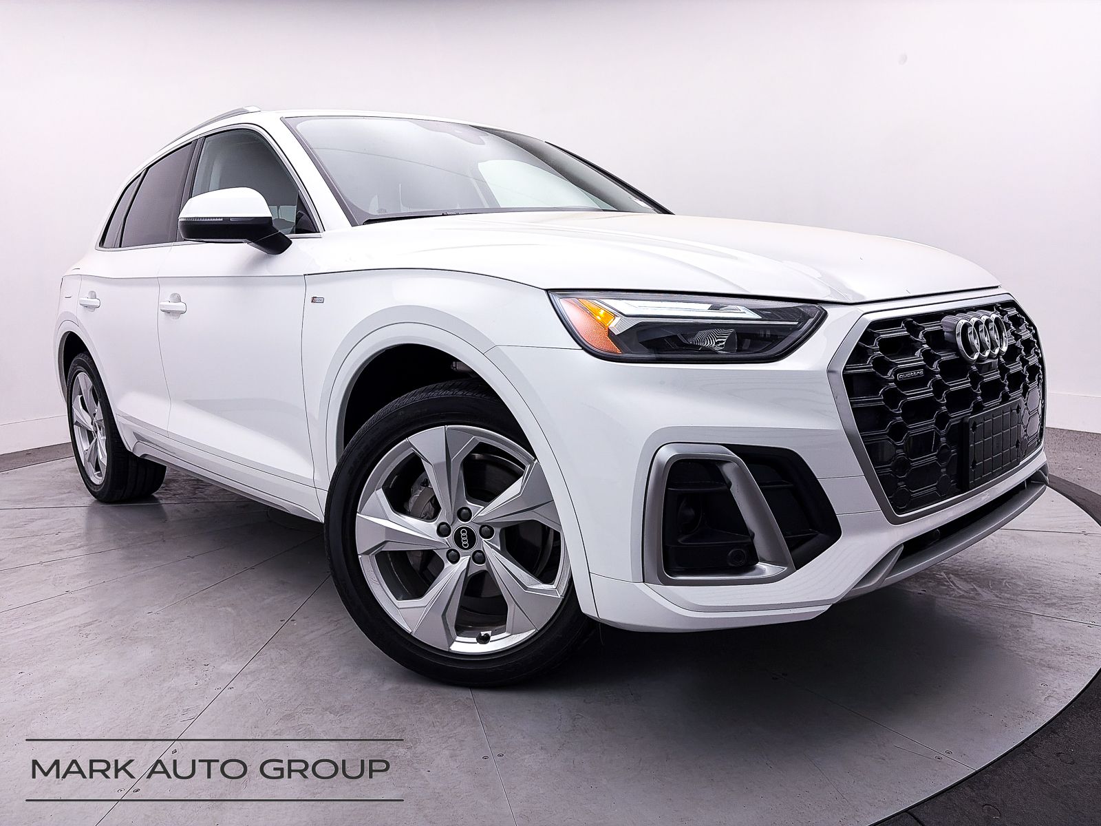 2023 Audi Q5 45 S line Premium
