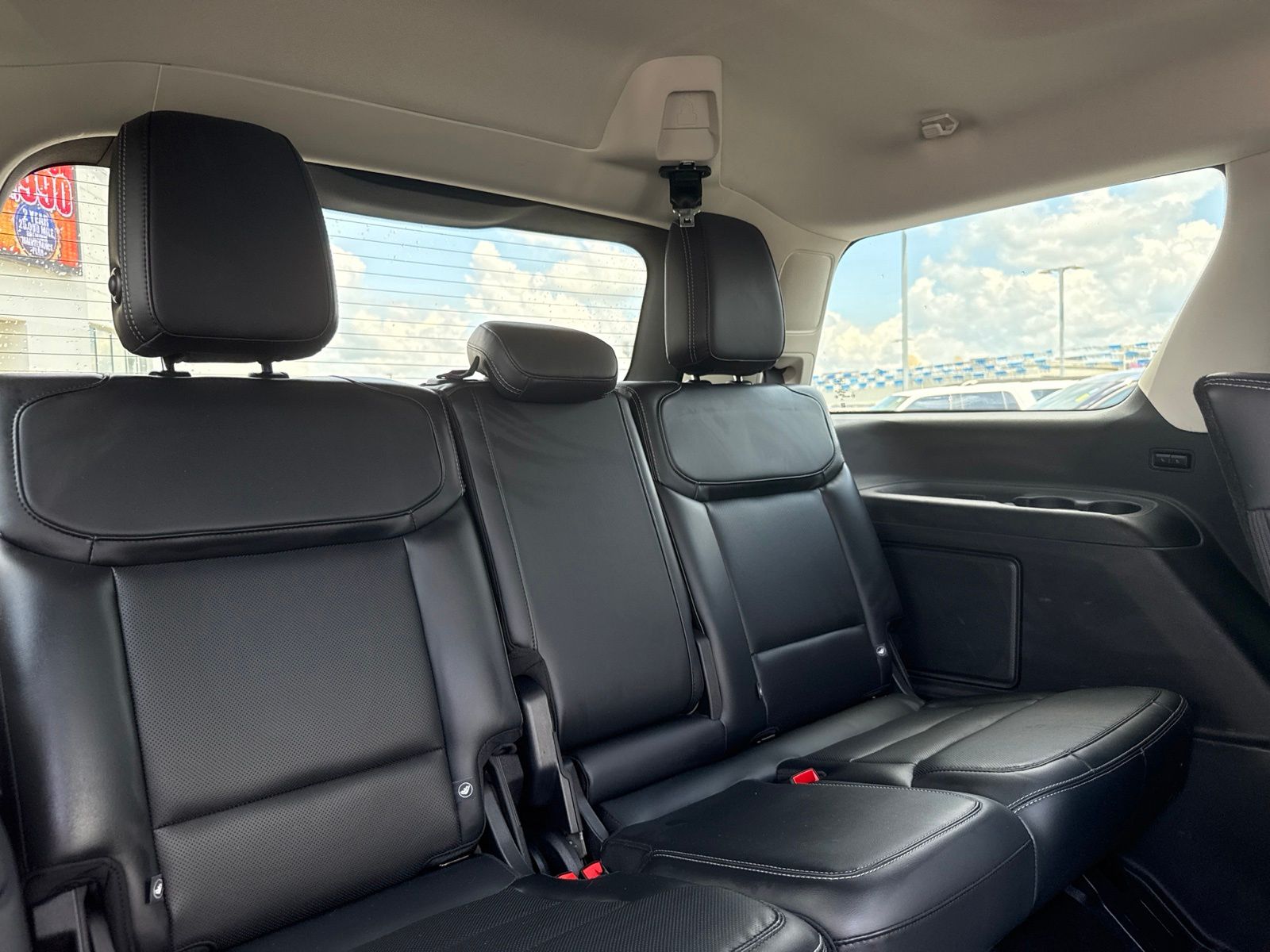 2025 Ford Expedition image 9