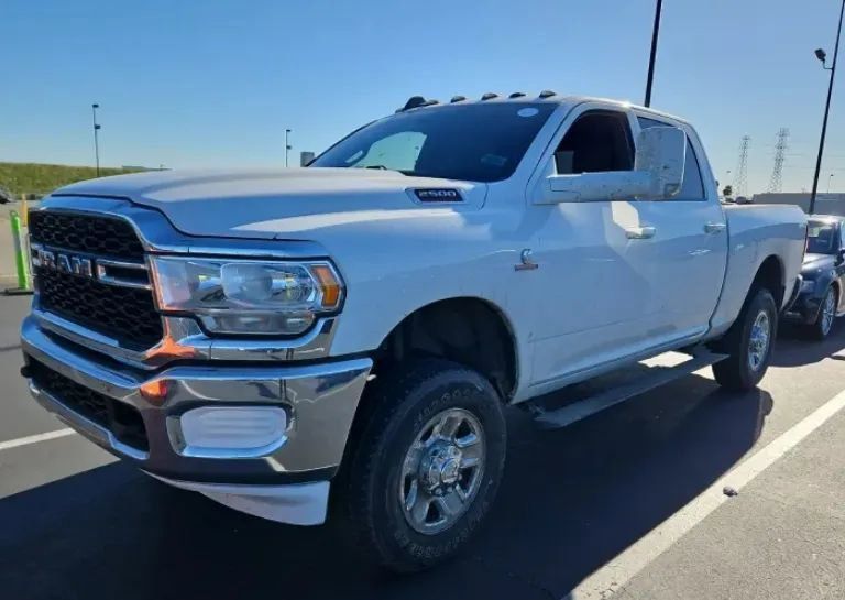 2022 RAM 2500 Tradesman Crew Cab 4WD