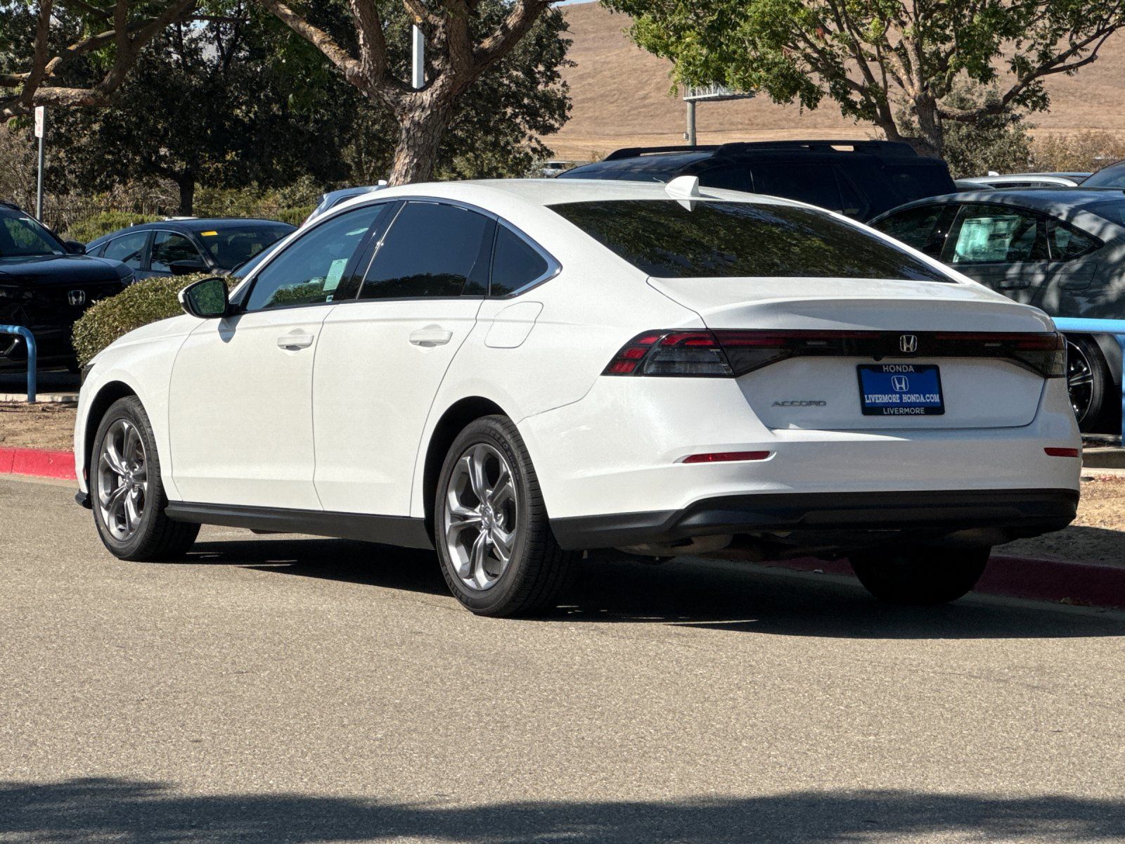 2024 Honda Accord EX — full photo 4 of 27