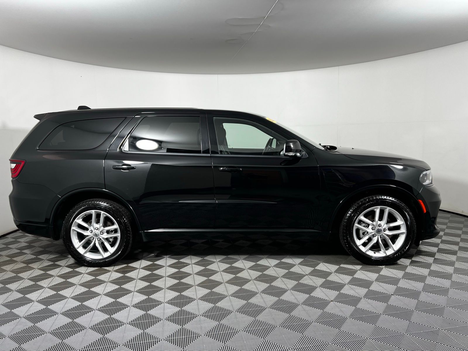2022 Dodge Durango GT 4