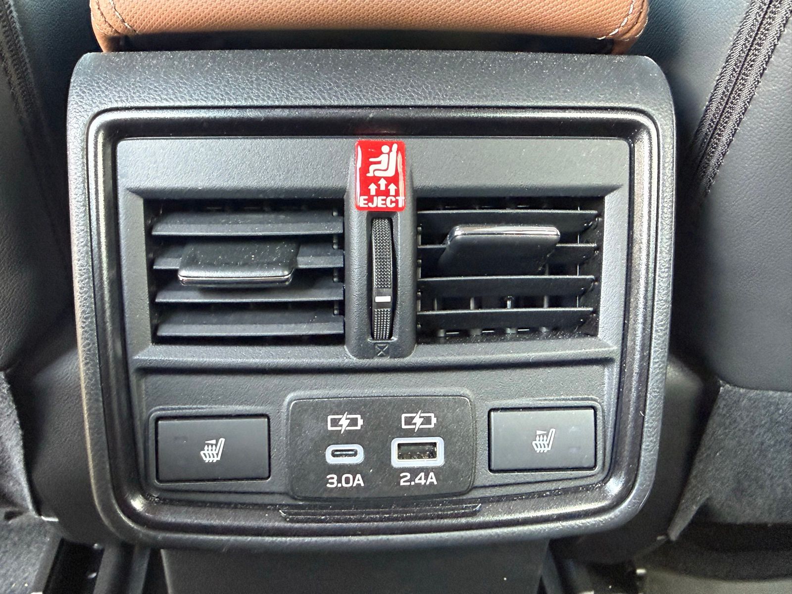Used 2025 White Subaru Touring image 25