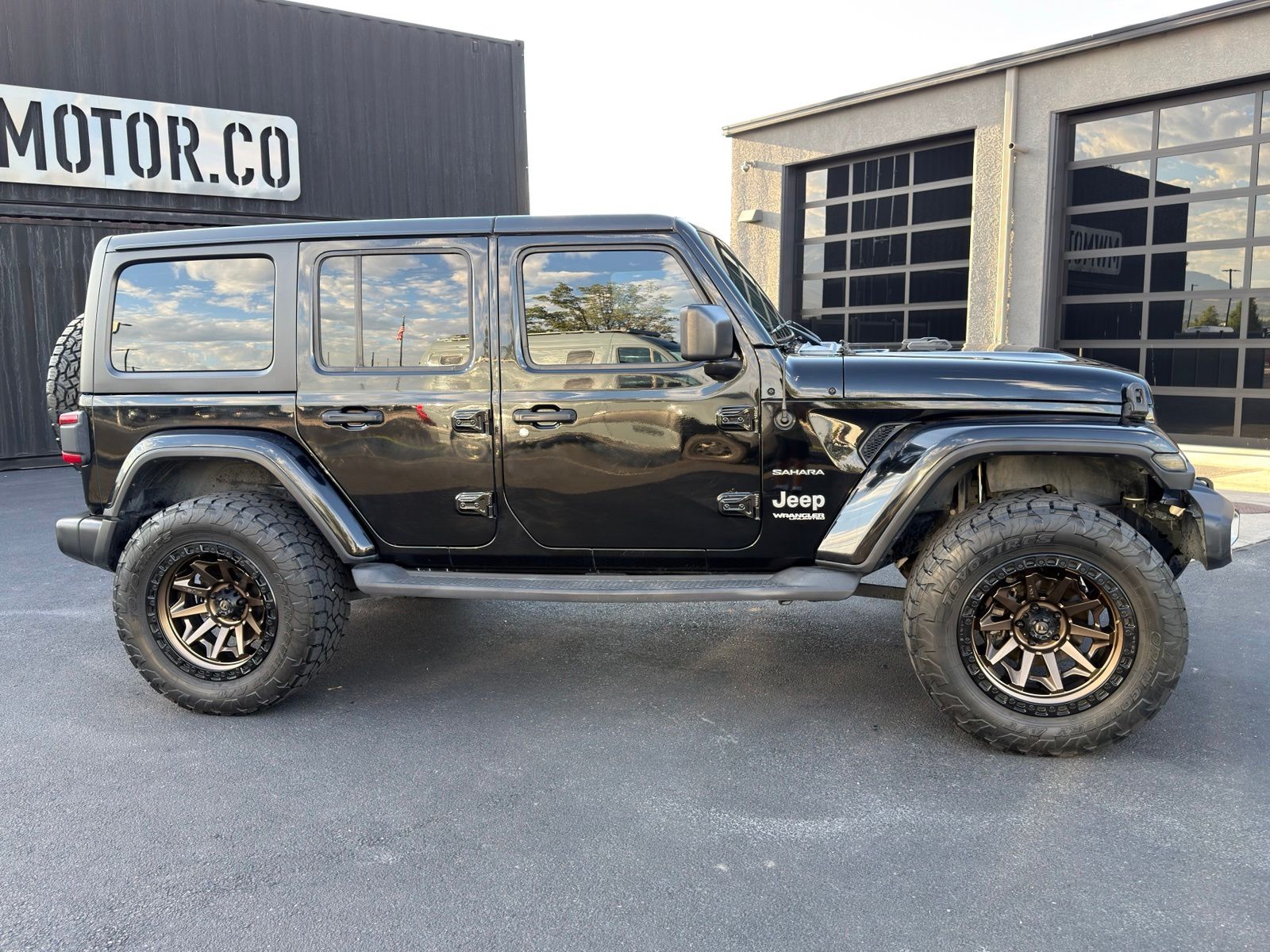 Used 2019 Jeep Wrangler SUV
