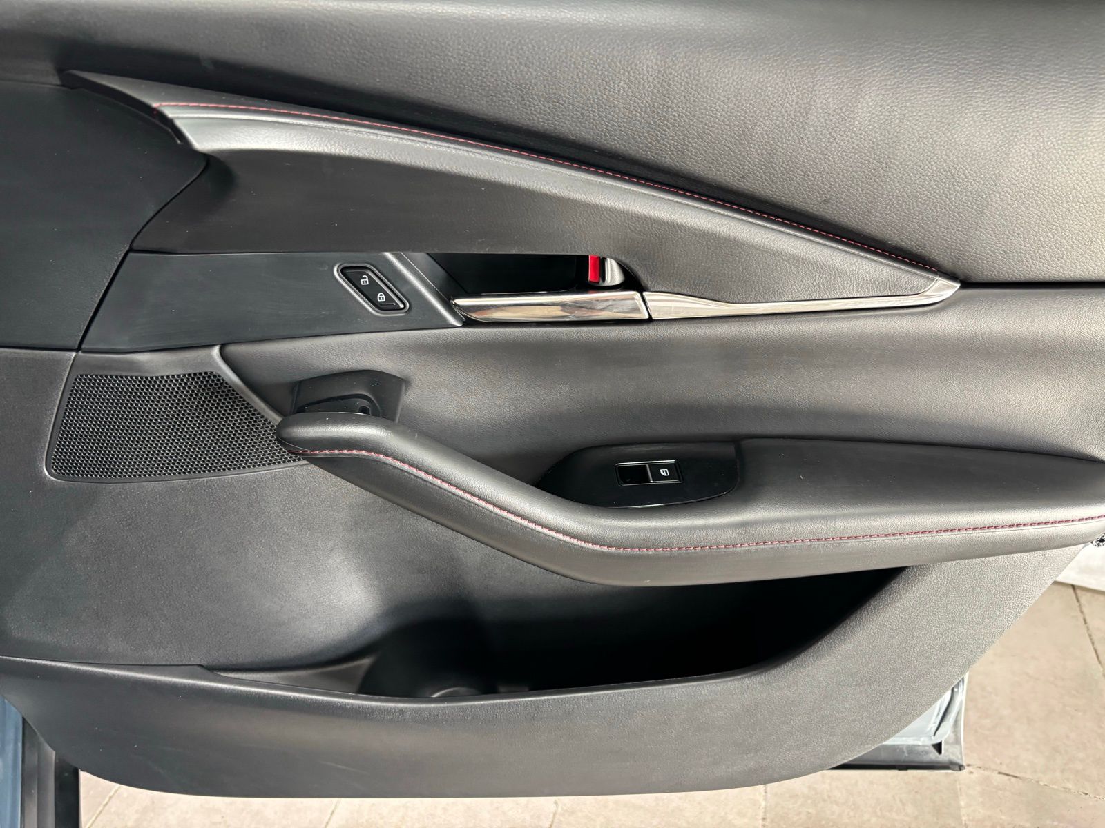 Used Car 2023 Mazda Cx-30  2.5 S Carbon Edition For Sale Under $25,000 In Austin, Texas