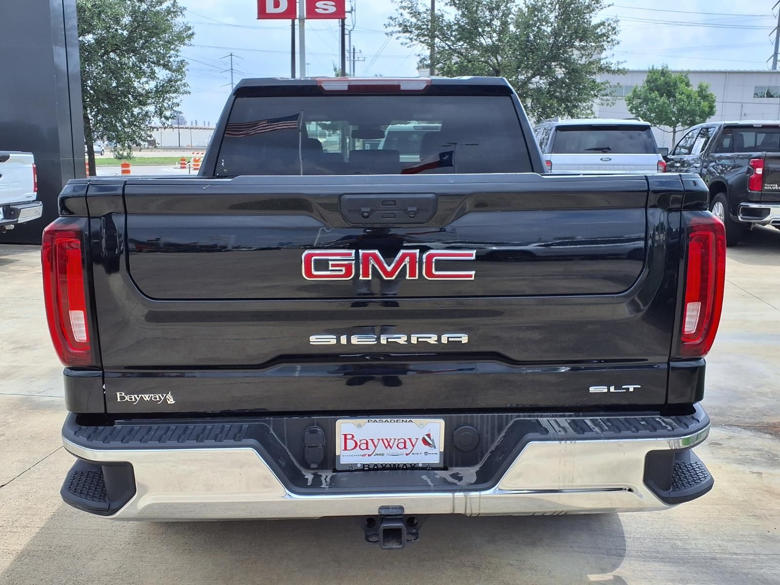 2025 GMC Sierra 1500 SLT - 5