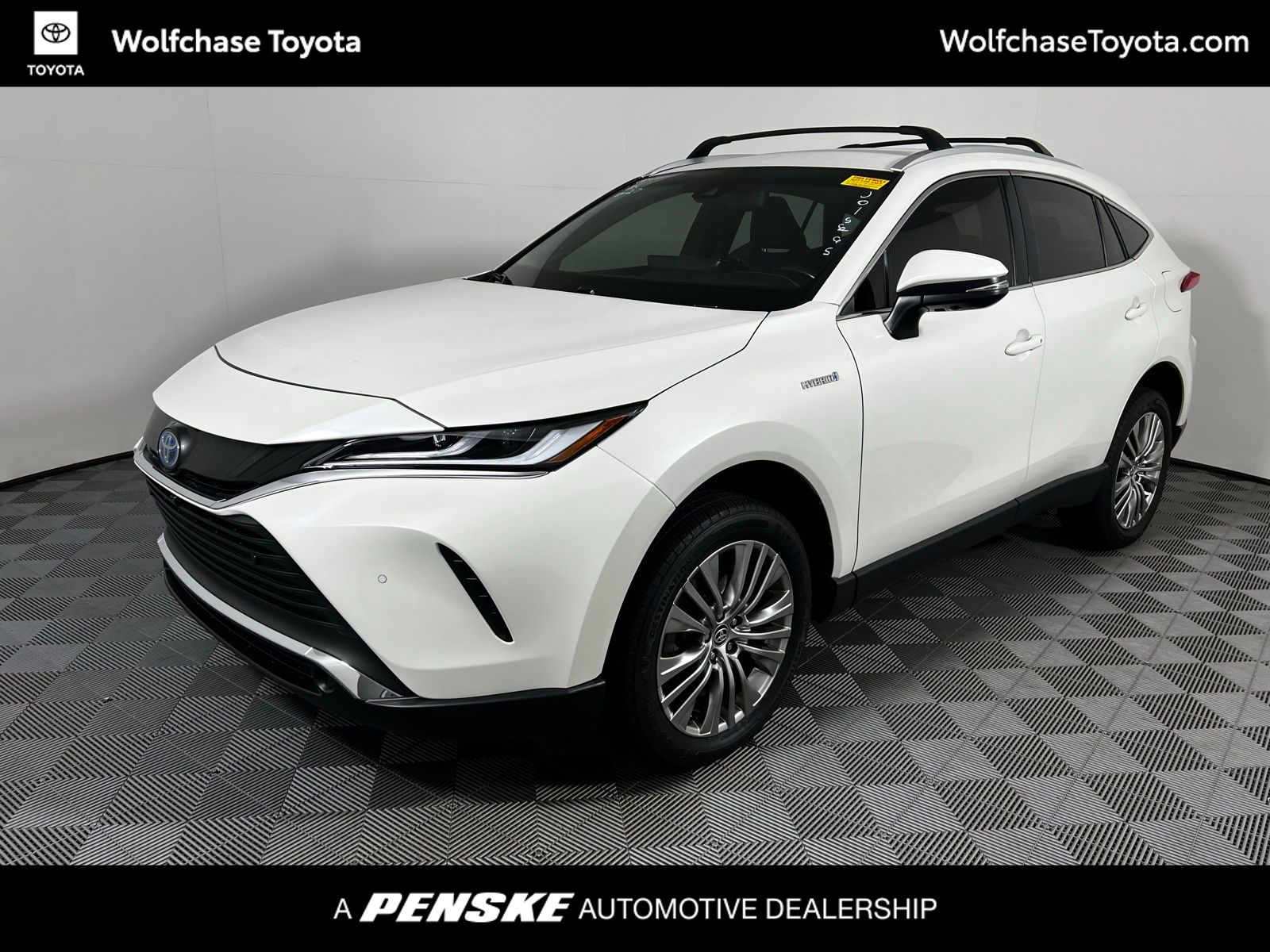 Thumbnail: 2021 Toyota Venza - 1