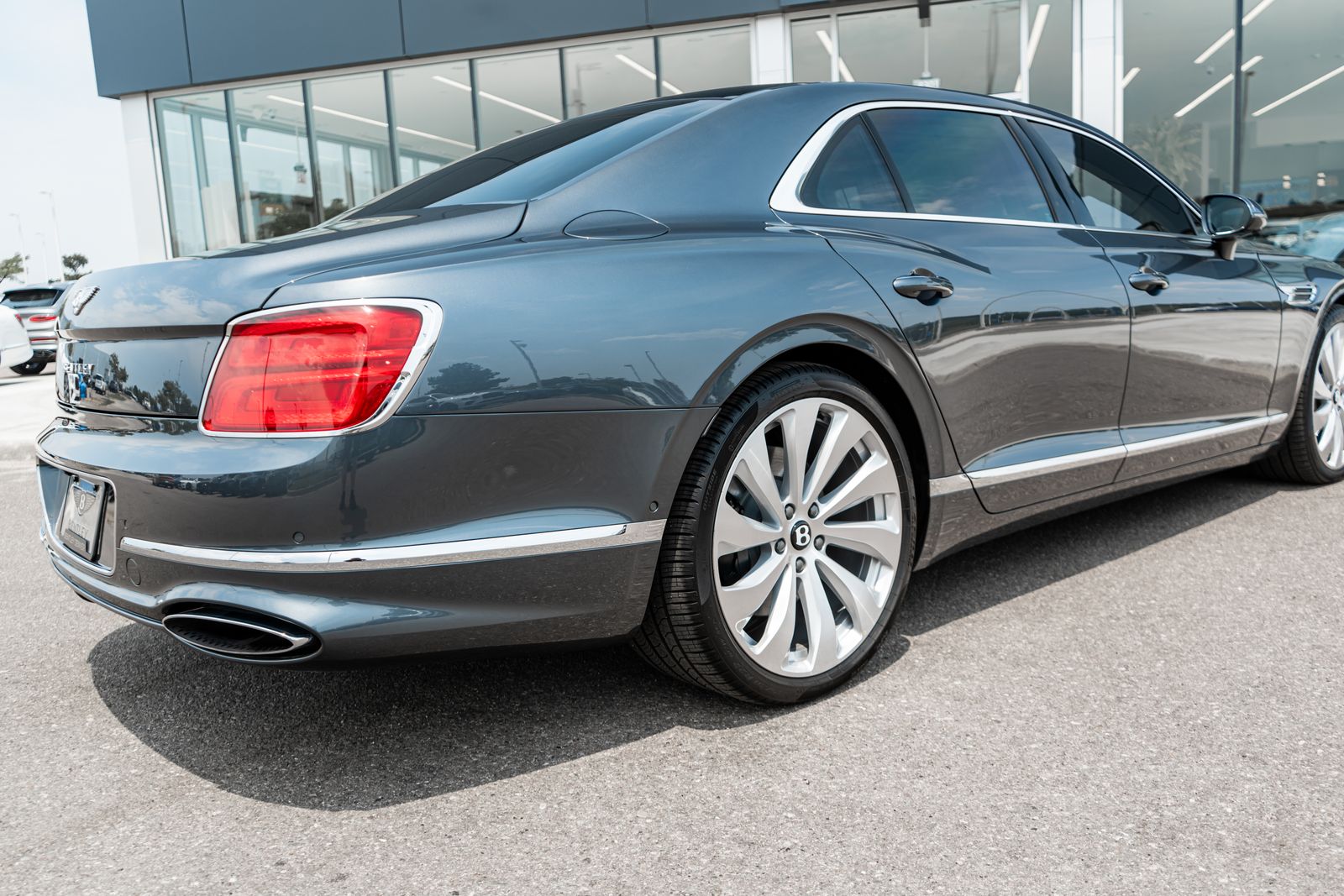 2026 Bentley Flying Spur - Photo 13