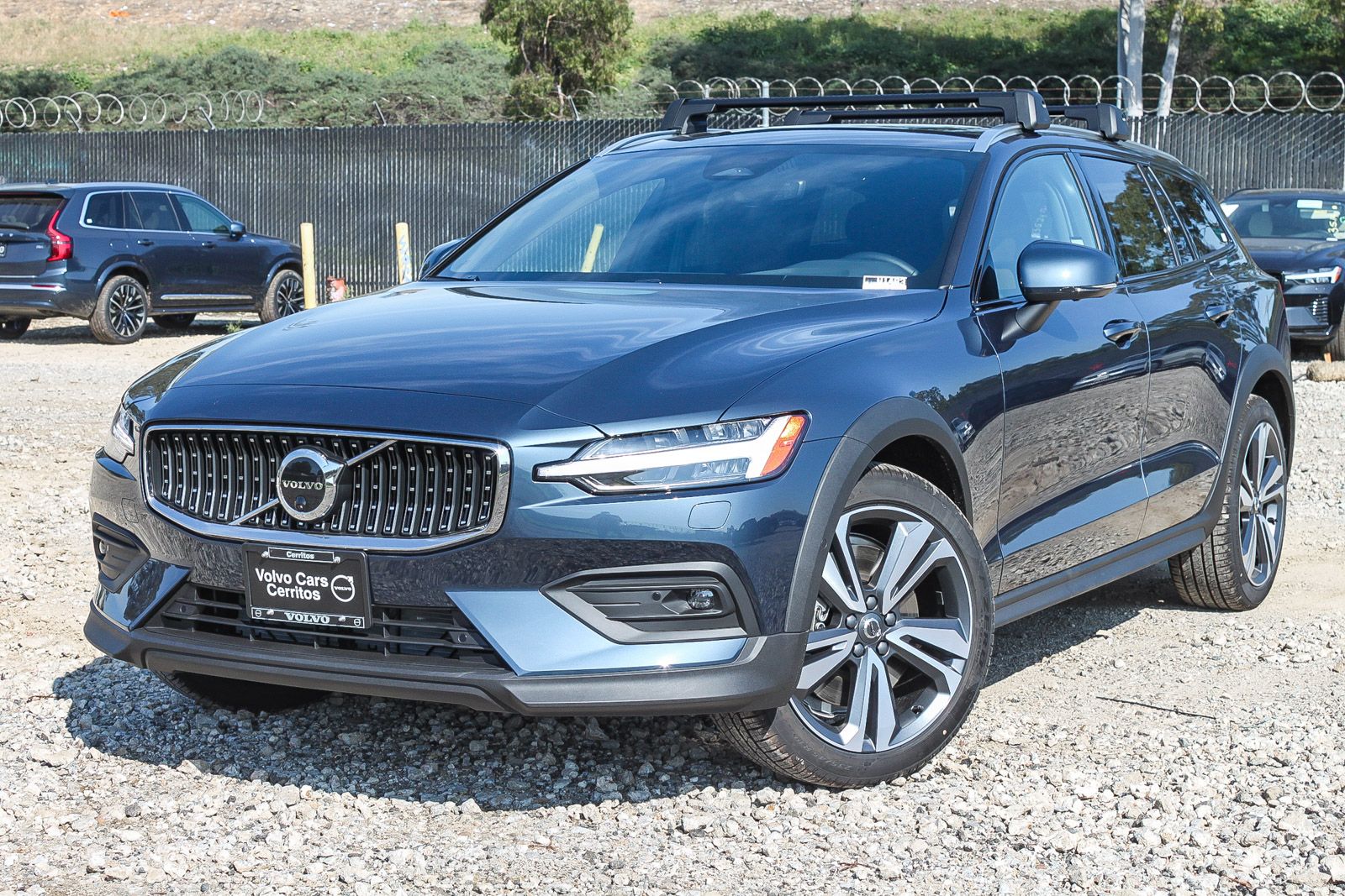 2026 Volvo V60 Cross Country B5 Plus AWD