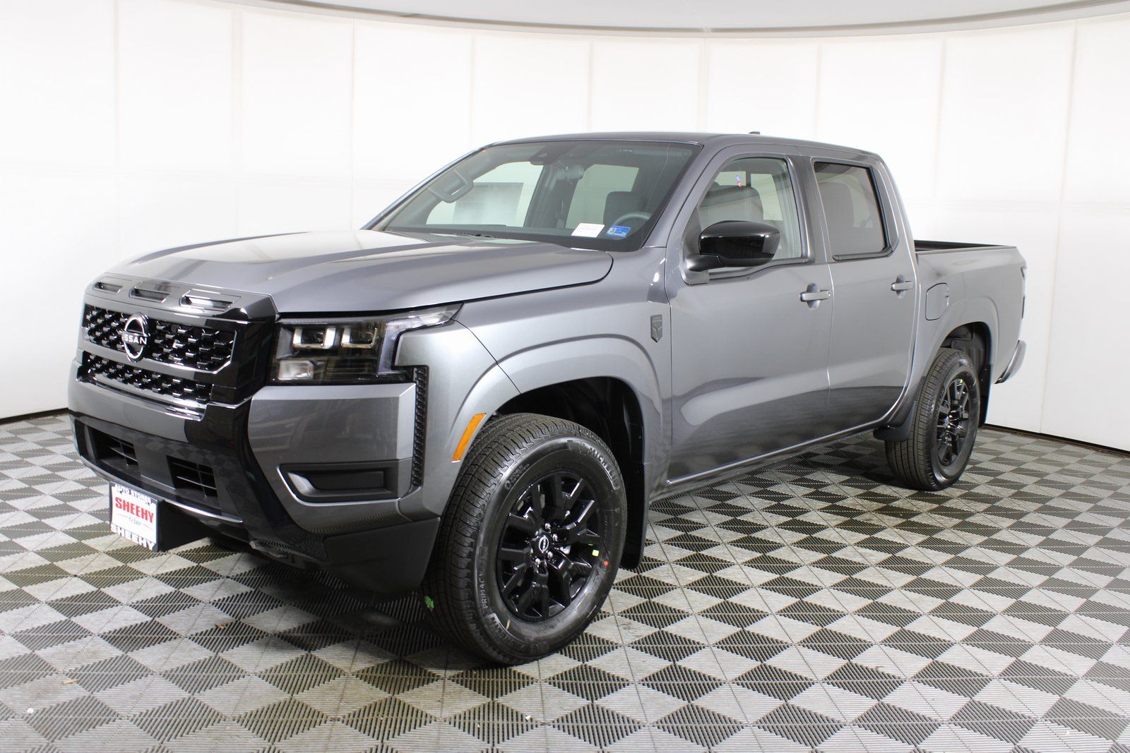 View vehicle photo 3