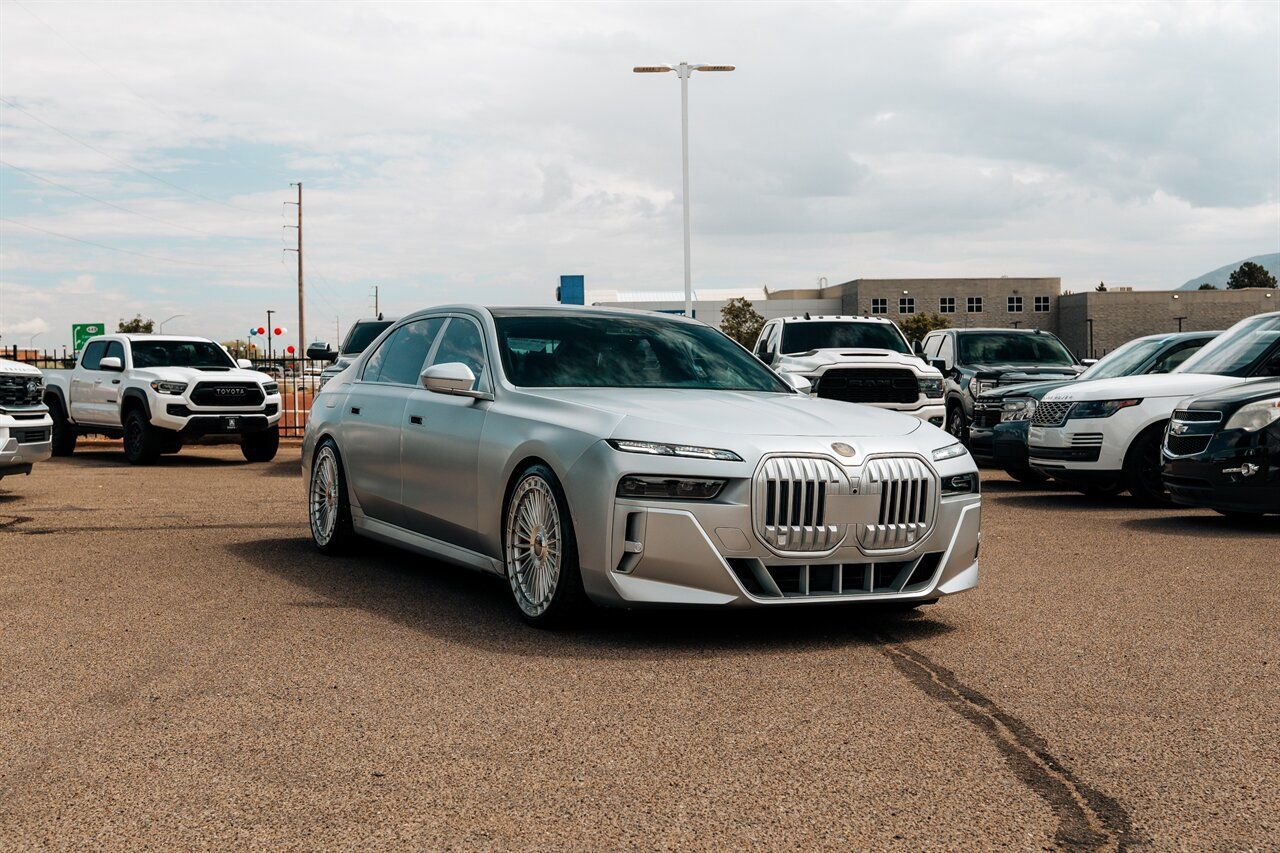 Gray (Brooklyn Grey Metallic) 2025 BMW 7 Series Sedan All-Wheel Drive 8-Speed Automatic