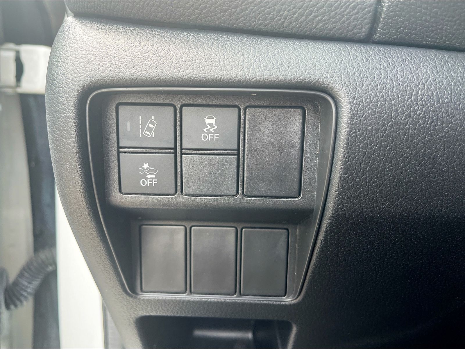 Used 2022 White Honda EX image 10