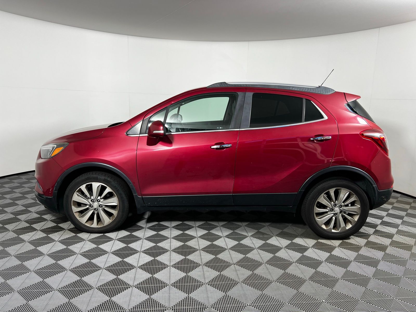 Thumbnail: 2017 Buick Encore - 8