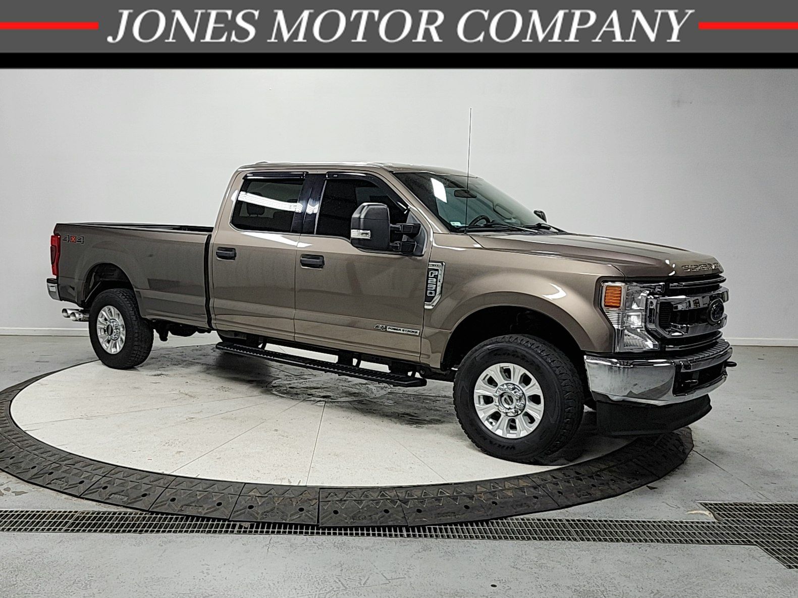 Stone Gray Metallic 2021 Ford F-250 Super Duty XLT Crew Cab 4WD Pickup Truck Four-Wheel Drive Automatic
