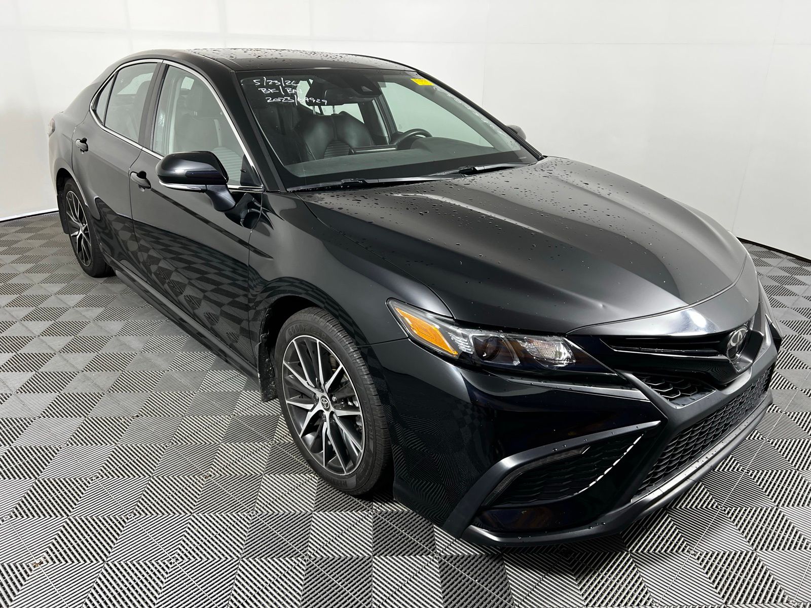 Thumbnail: 2023 Toyota Camry - 3