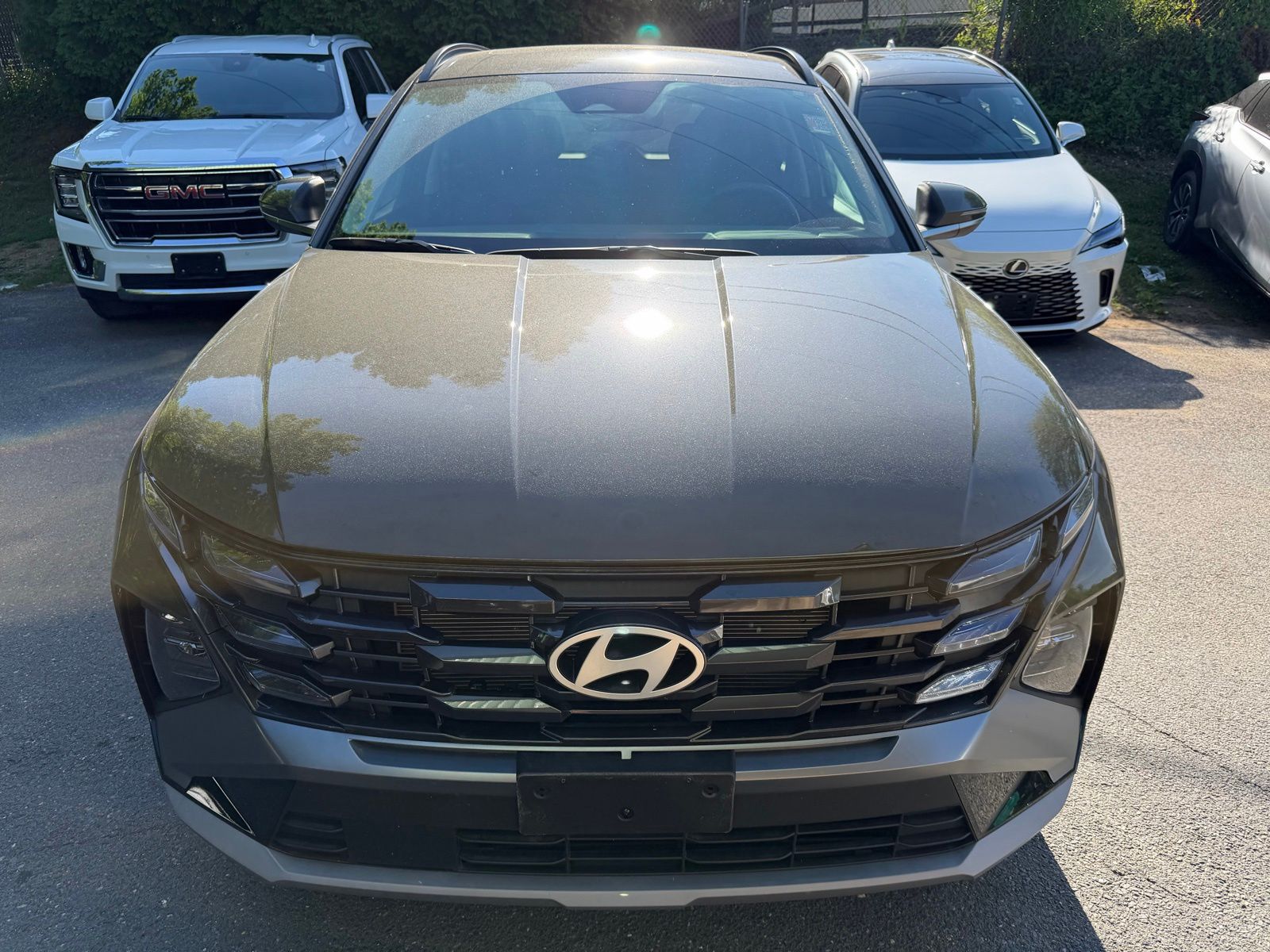 Used 2025 Green Hyundai SEL Convenience image 2