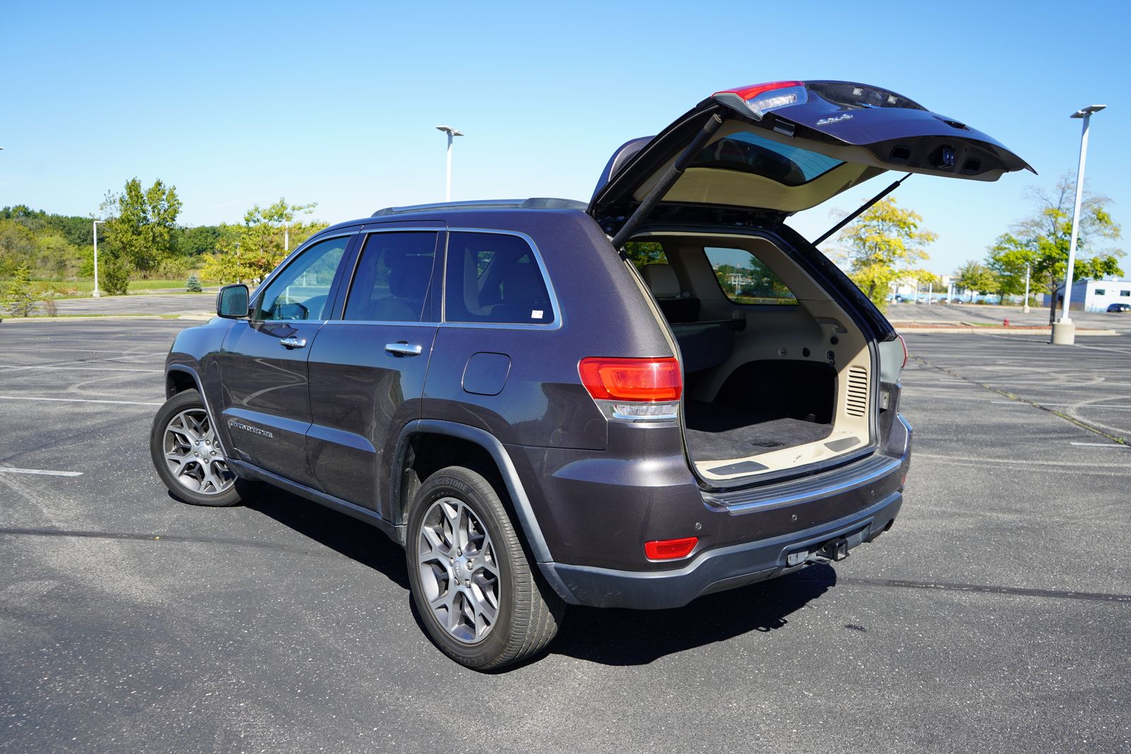 2019 Jeep Grand Cherokee Limited 34