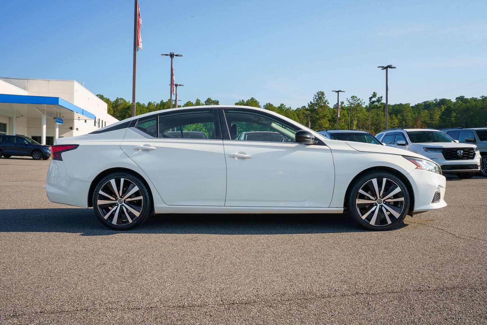 Used 2020 Nissan Altima Sedan