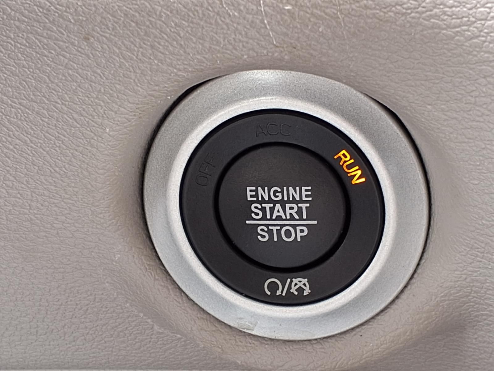2024 Chrysler Pacifica Touring L - 11