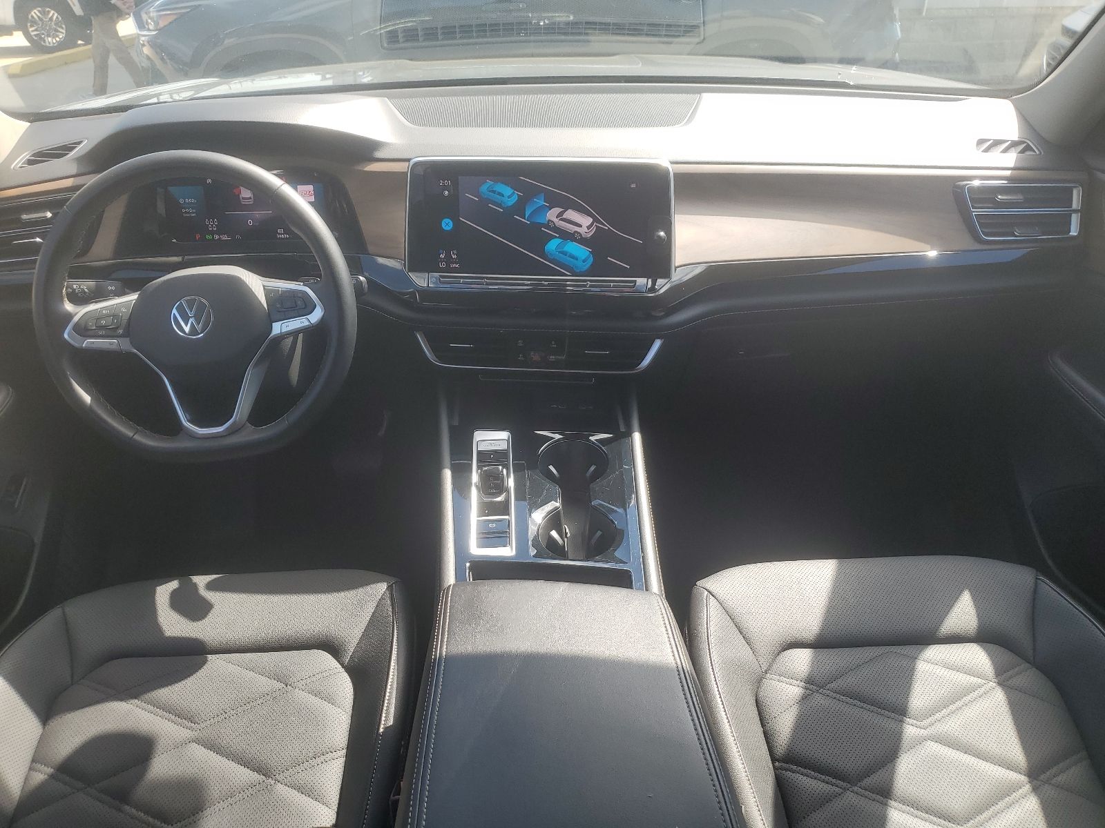 2025 Volkswagen Atlas 2.0T SE w/Technology - 8