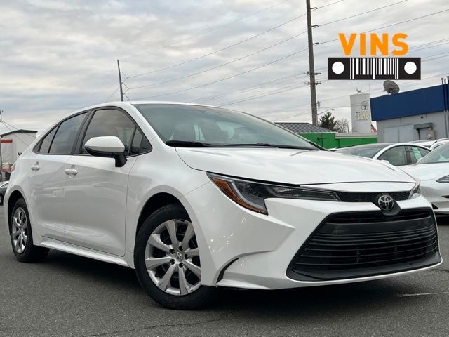 2025 Toyota Corolla LE