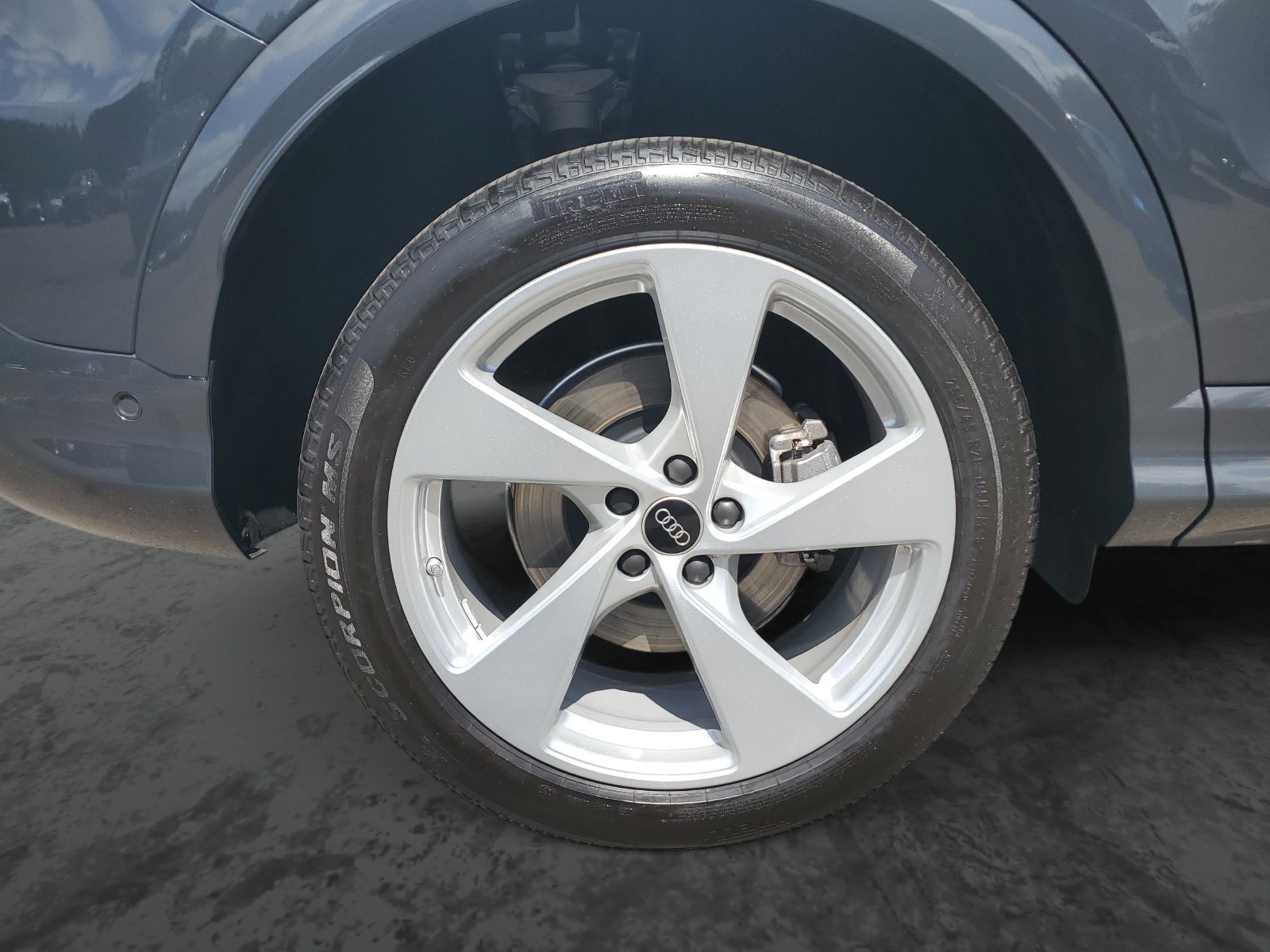 Vehicle photo