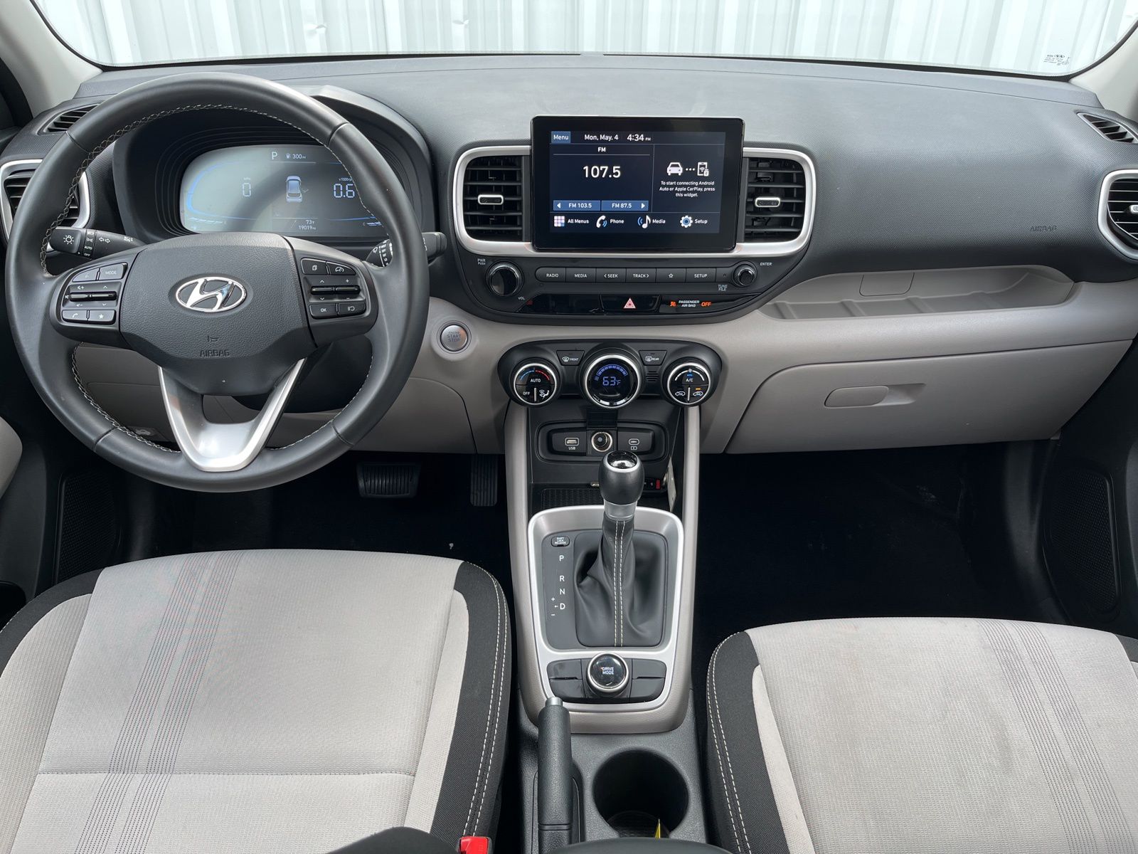 Used Car 2025 Hyundai Venue  Sel For Sale Under $20,000 In Austin, Texas