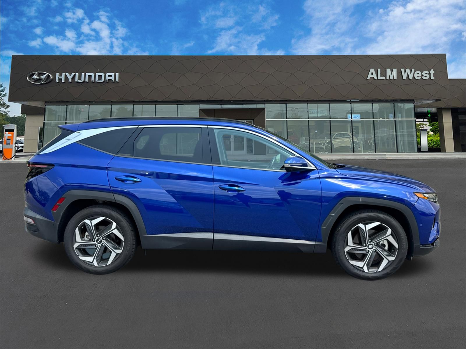 Used 2023 Blue Hyundai Limited image 4