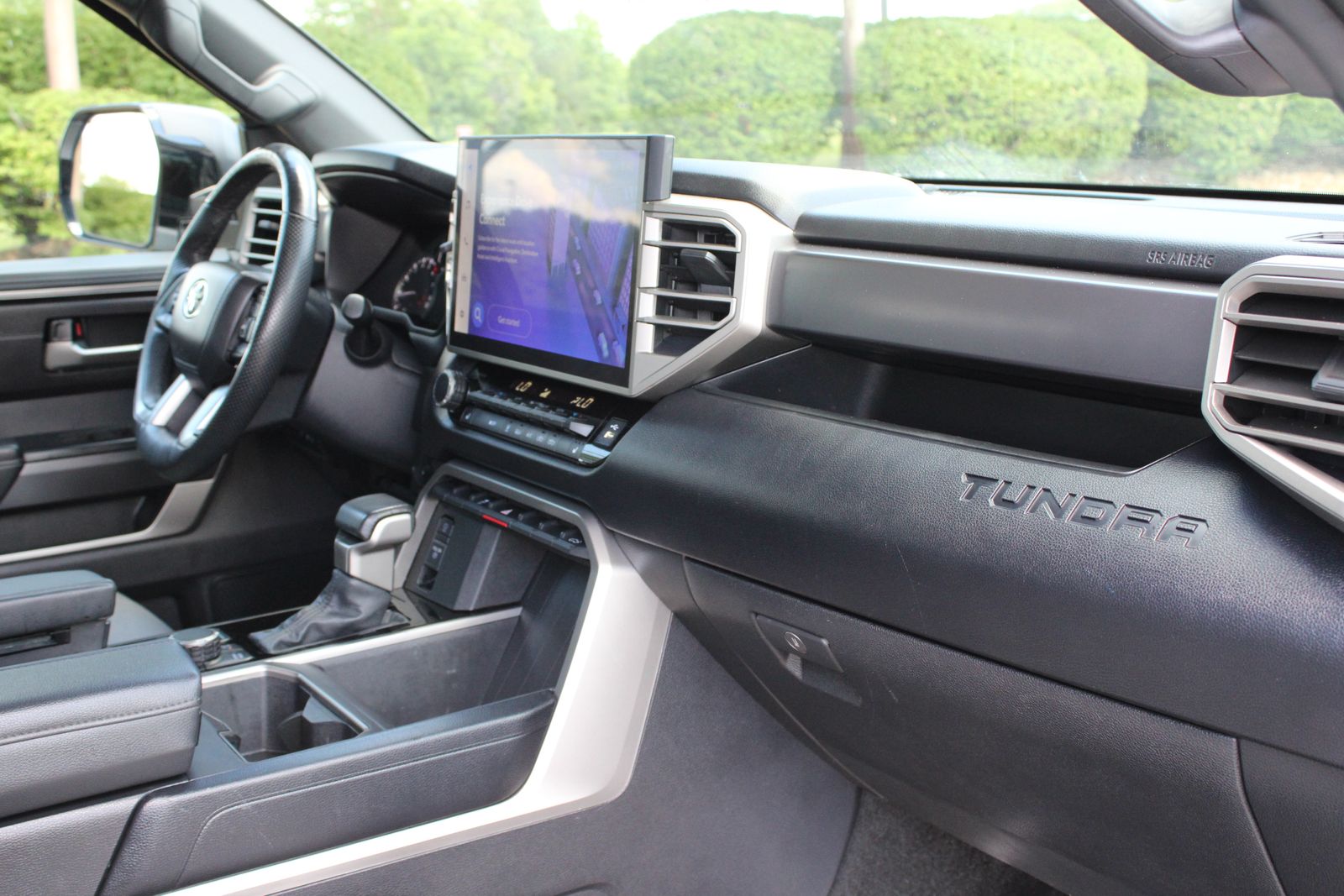Used 2025 White Toyota SR5 image 27