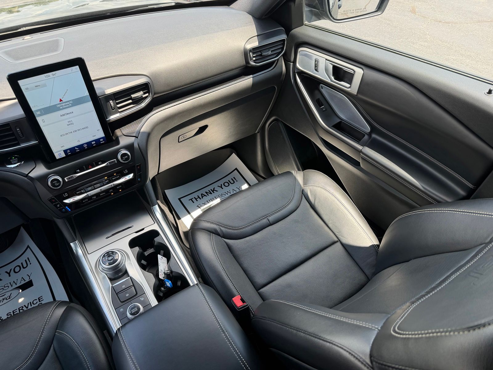 2020 Ford Explorer image 18